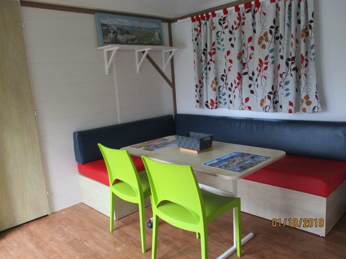 Les Mobile Home De Kerroyal Garlan 外观 照片